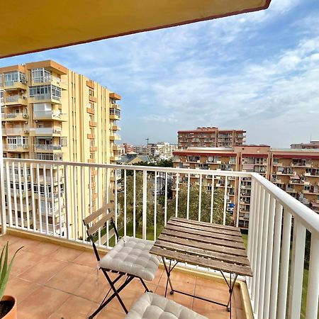 Acogedor Apartamento En Benalmadena Vistas Luaran gambar