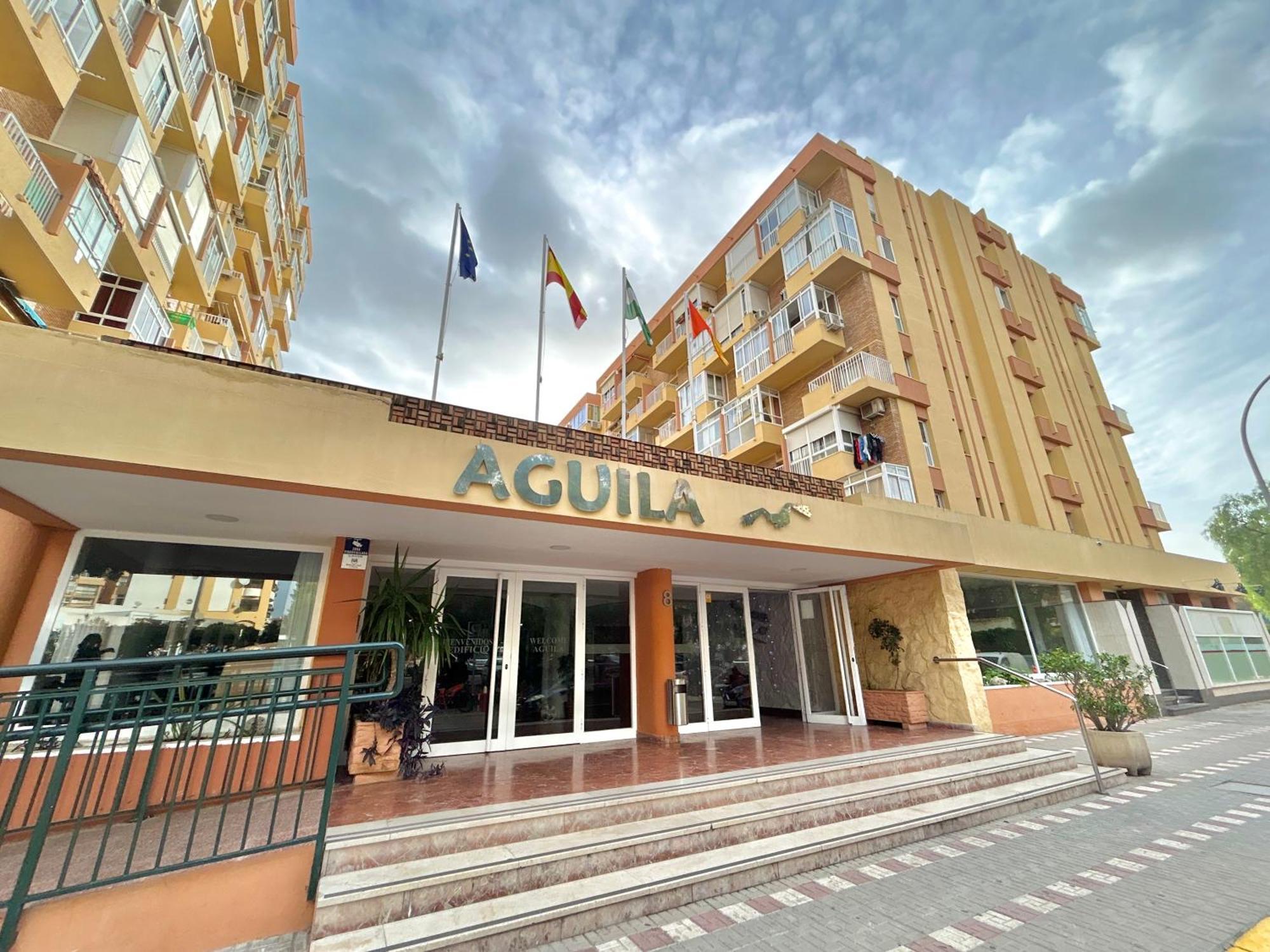 Acogedor Apartamento En Benalmadena Vistas Luaran gambar
